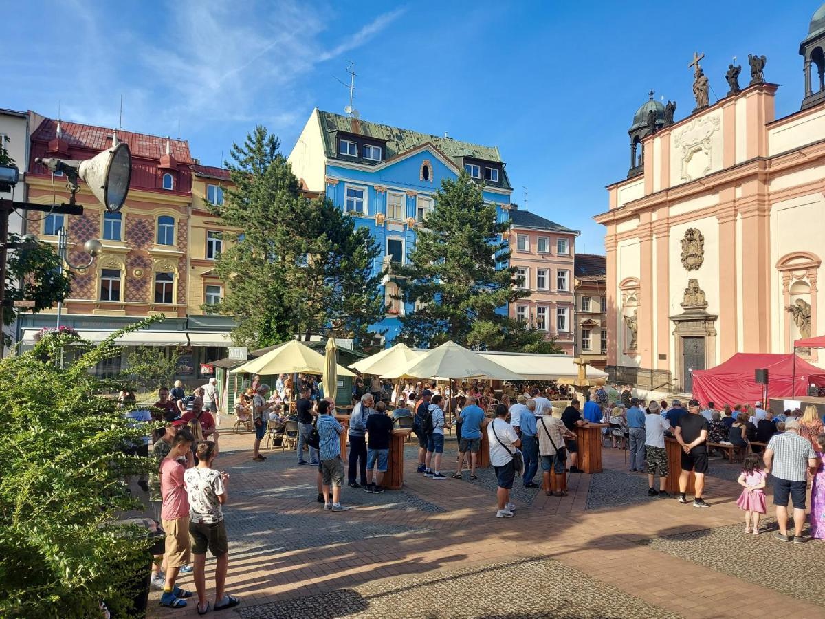 Apartments Rose Garden Decin Exterior foto